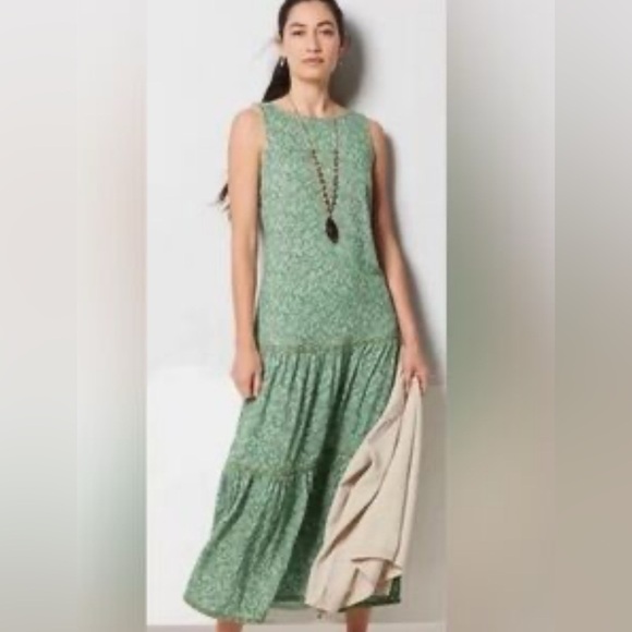 J. Jill Dresses & Skirts - J. Jill Green ditzy Floral drop waist tiered Midi Dress medium